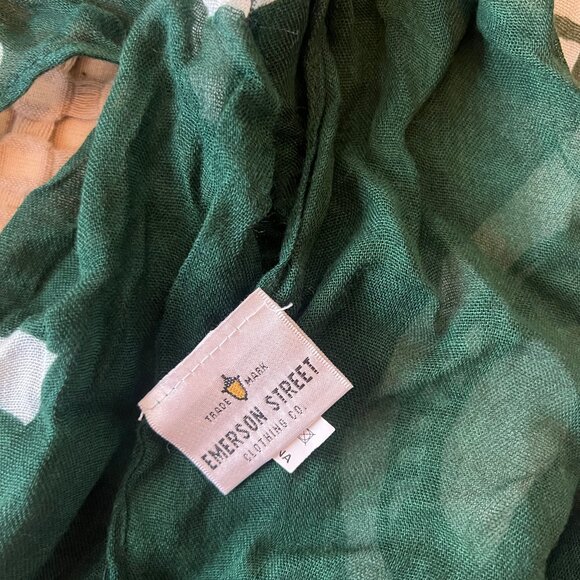 Emerson Street Green & White MSU Spartans Scarf - Picture 2 of 2